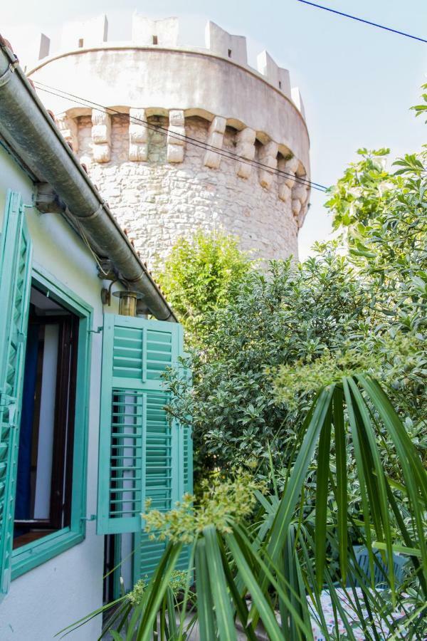 Karmen A Lägenhet Veli Lošinj Exteriör bild